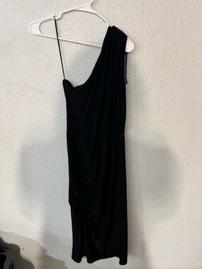 Steve Madden One-Shoulder Black Midi Dress